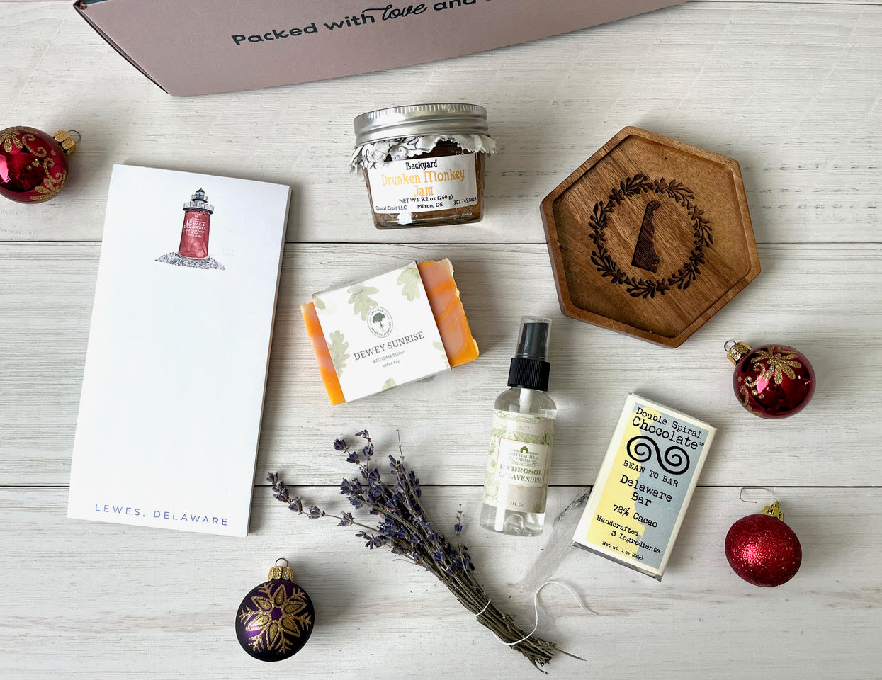 Holiday DelaWares Box